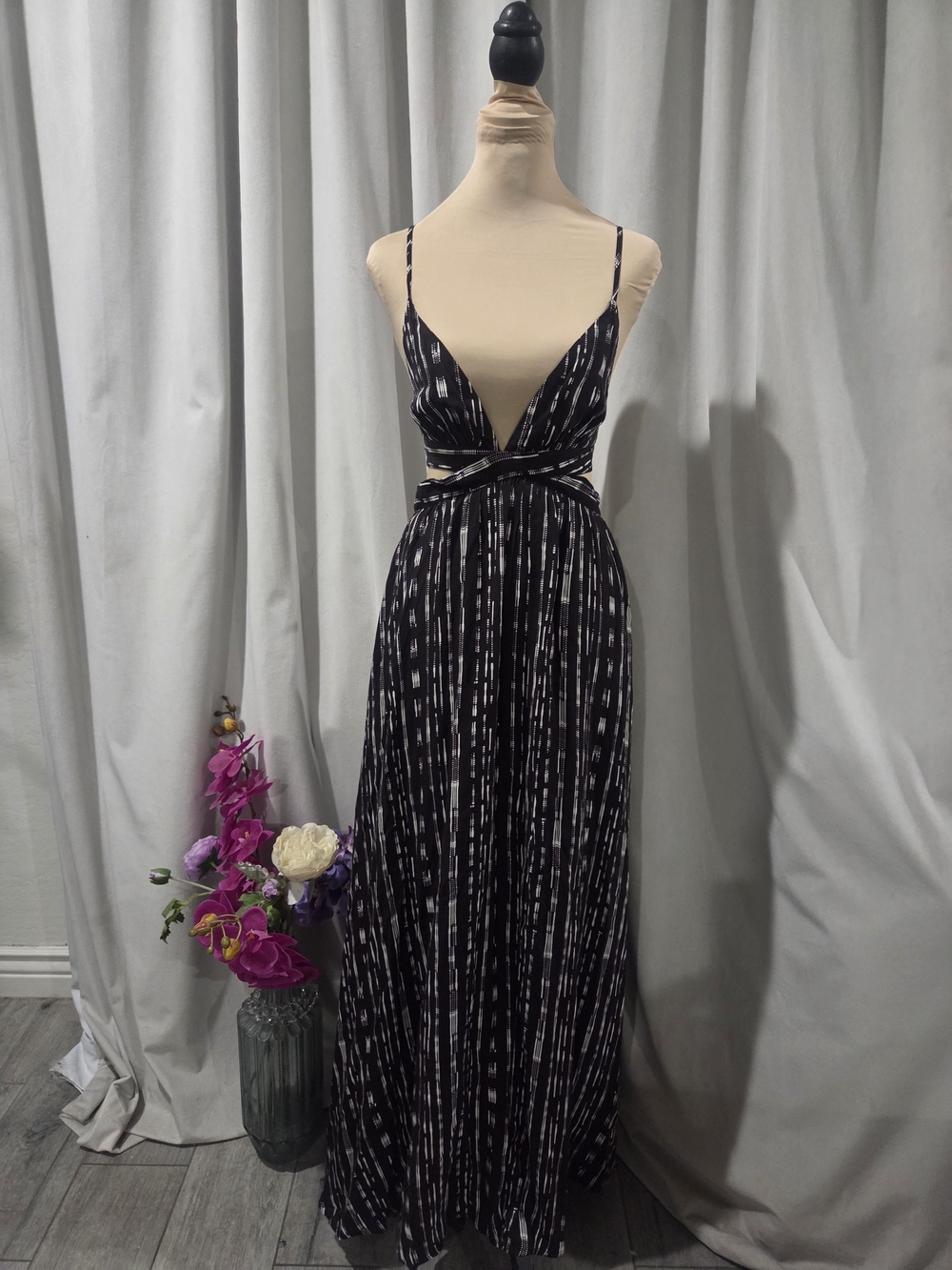 ILLA ILLA Black and White Striped Maxi Dress with Spaghetti Straps